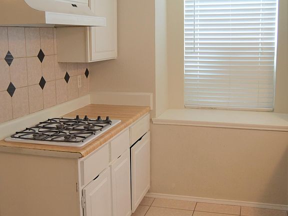 4th image of 3210 Cherry Springs Dr