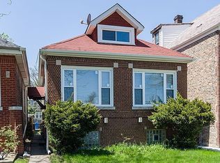 8212 S Ridgeland Ave, Chicago, IL 60617