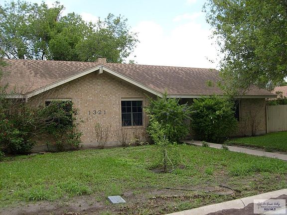 2nd image of 1321 Oak Ct