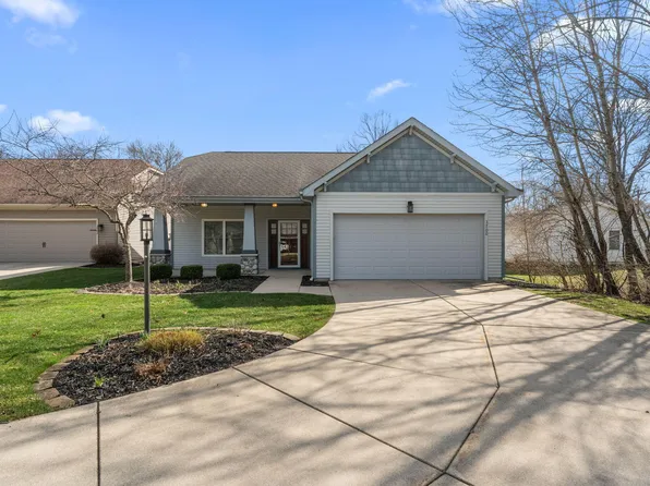 3700 Highland Cir, Valparaiso, IN 46383