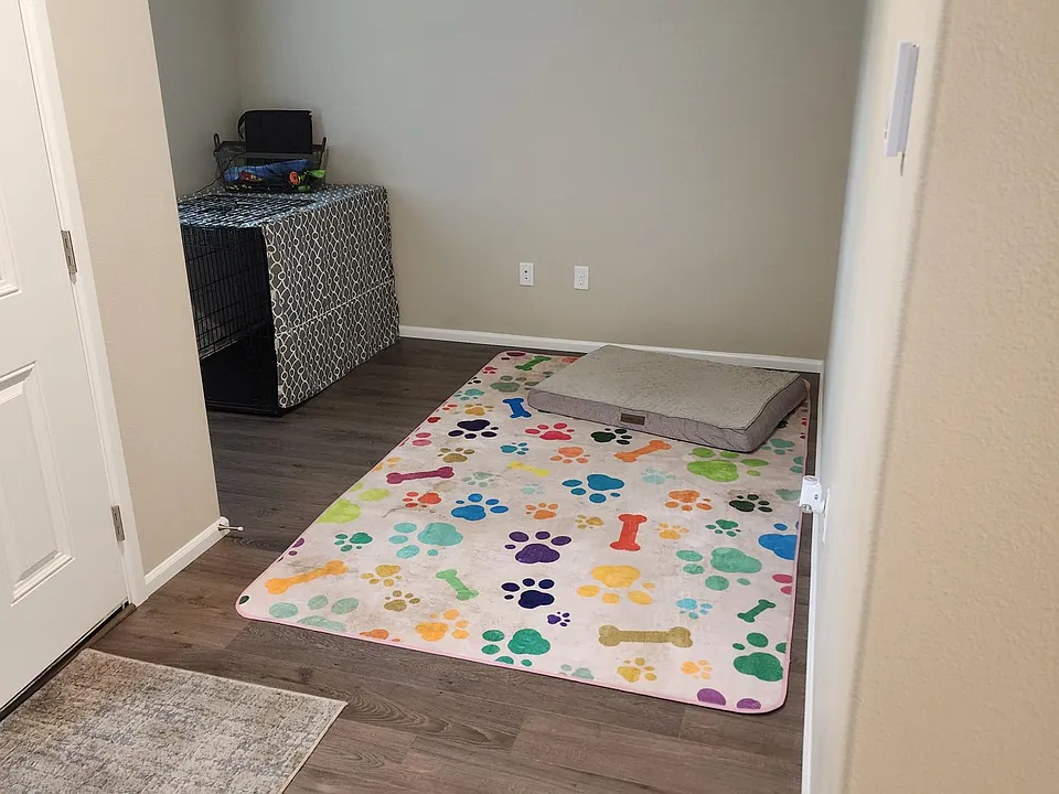 Entry nook perfect for a small sitting area or a mud bench