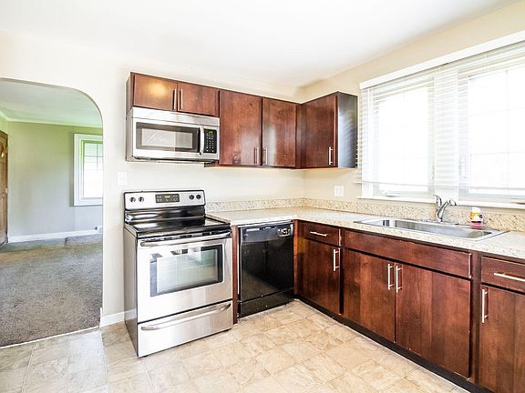 4th image of 2424 Landen Dr
