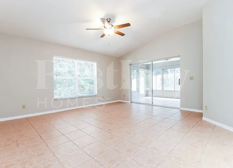439 Dixie Hwy — Photo 2