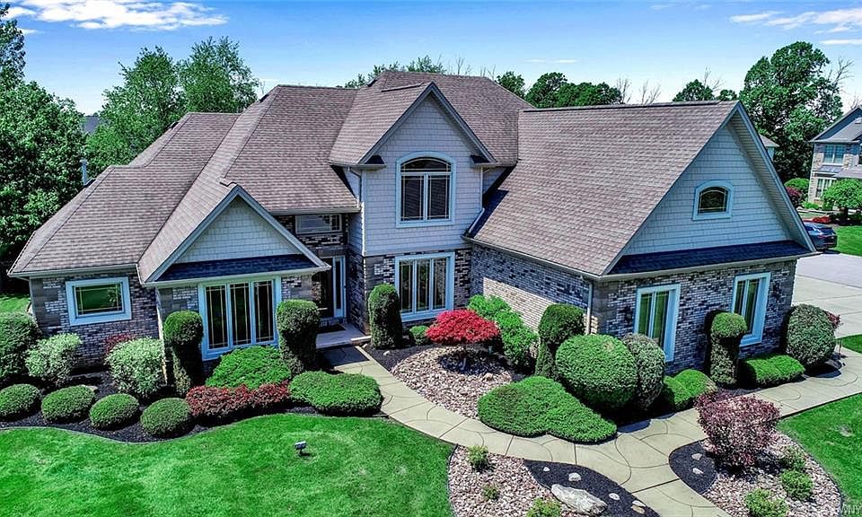 1st image of 8968 Connemara Ln