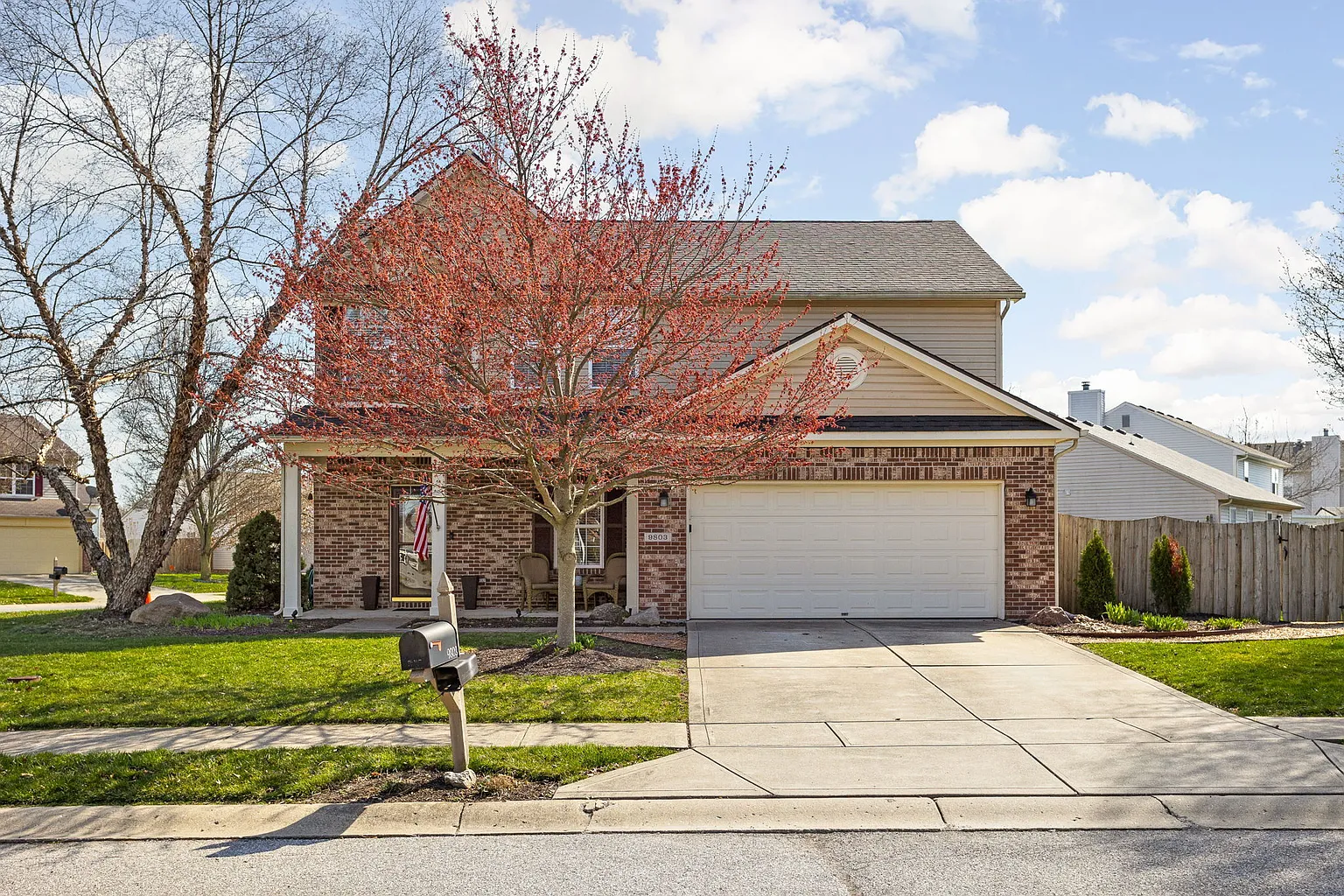 9803 Rhodes Ln photo 1