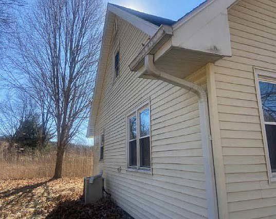 4th image of 14416 Three Mile Rd