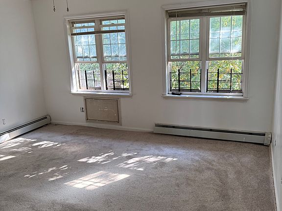4th image of 674 E 222nd St APT 3