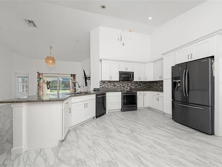 2608 Brandywine Ct — Photo 9