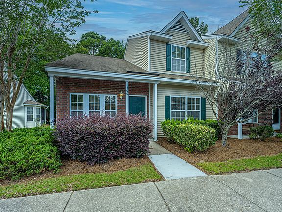 2nd image of 500 Yellow Hawthorn Cir