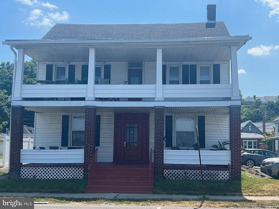 116 S Front St #3