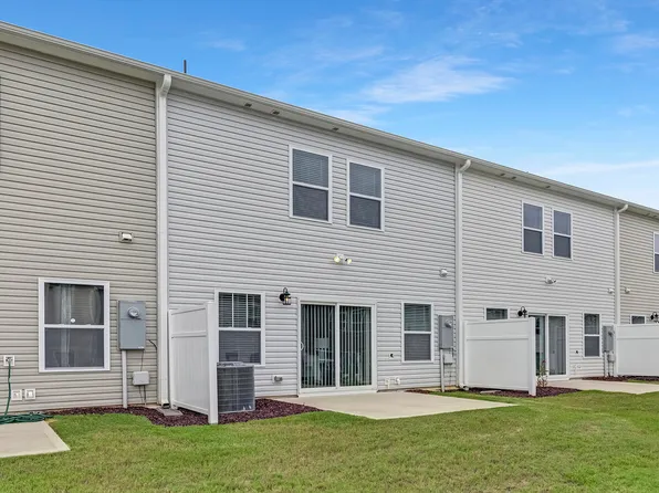 71 Little Leaf Ln #99, Clayton, NC 27520