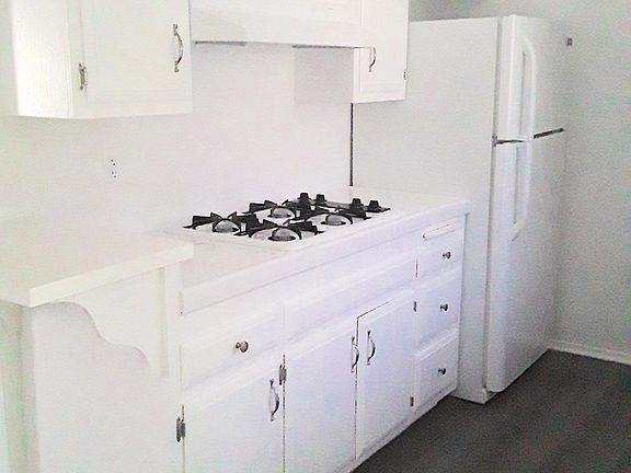 3rd image of 11933 Darlington Ave #0251f89ee
