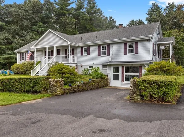 132 Beach St, Foxboro, MA 02035