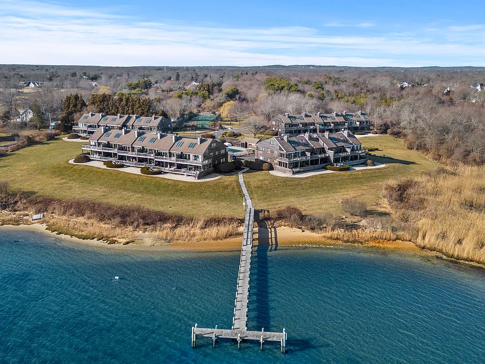 59 Watchogue Ave East Moriches NY Zillow