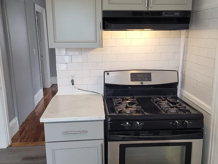 26 Chestnut Ave #2 — Photo 3