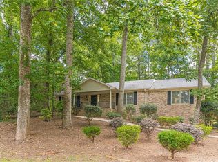 8980 Country Club Dr, Douglasville, GA 30134