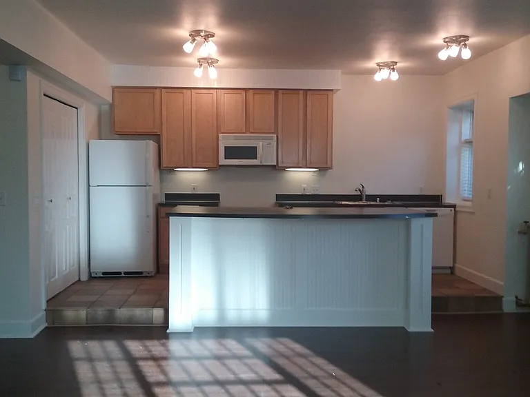 Littlefield Apartments — Photo 16
