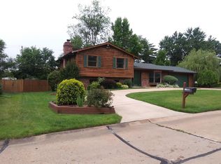 11924 Paradise Ln, Saint Louis, MO