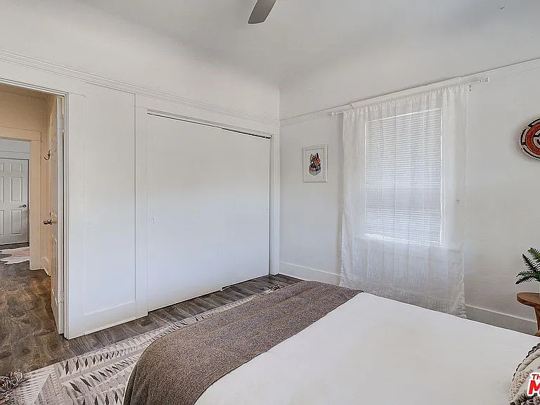 3871 S Hobart Blvd — Photo 18