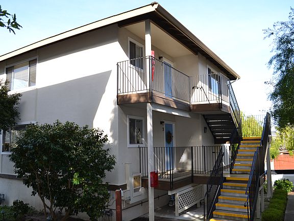 2nd image of 645 Laurel Ave #3