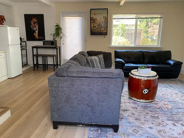Studio, 360 sqft, $2,500 — Photo 3