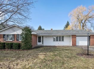 1877 Ridge Dr, East Troy, WI 53120