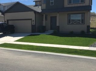 1392 E Hurlburt Ave, Hermiston, OR 97838