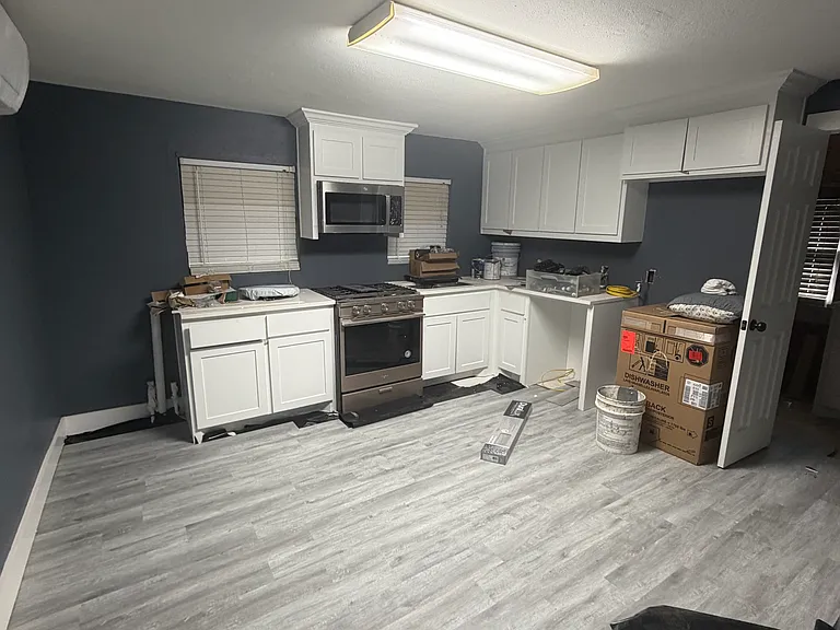 528 E Orange St — Photo 3