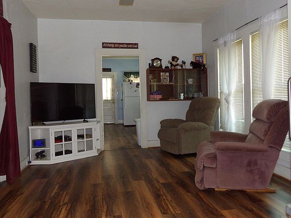 5th image of 101 Rose Hill Rd