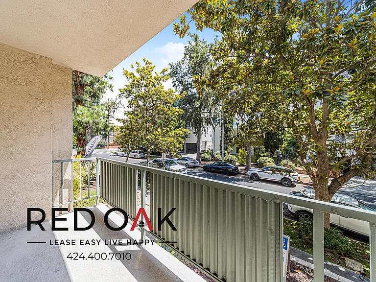 319 S Clark Dr #108 — Photo 8