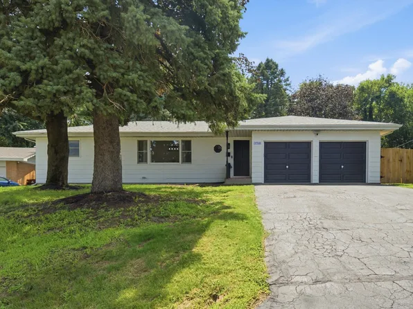 2758 Lancaster Dr, Joliet, IL 60433