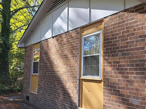 3rd image of 406 E 16th Street