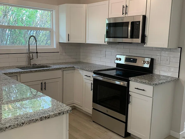 828 N Fee St — Photo 3