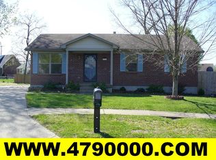 3906 Autumn Falls Ct, Louisville, KY 40229