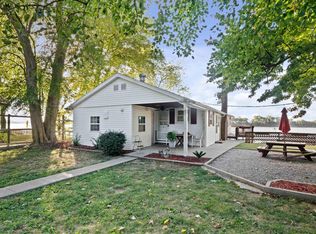 1013 W Phelps Dr, Newburgh, IN 47630