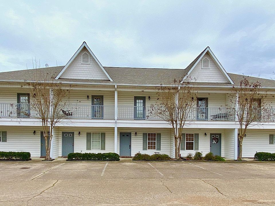 1st image of 202 Tomlinson Dr APT 4B