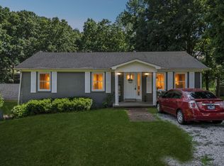 630 Lakeview Cir, Tennessee Ridge, TN 37178