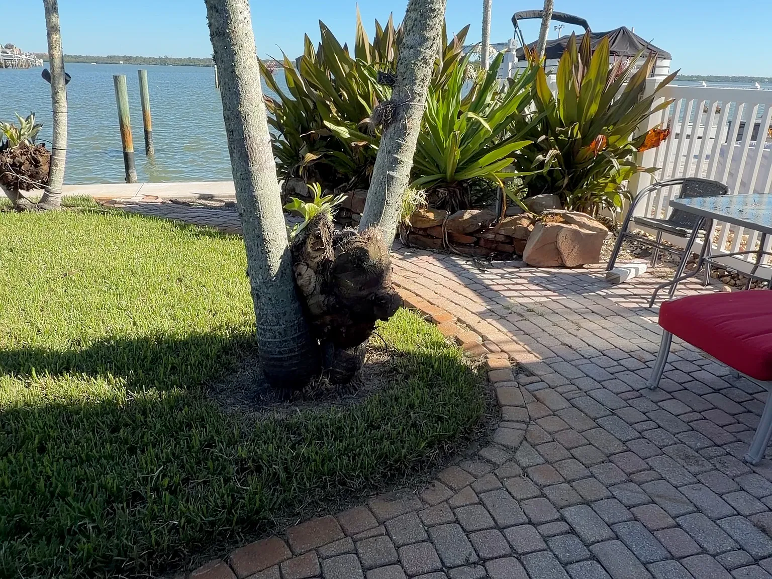 Boca Ciega Ave, Madeira Beach — Photo 1
