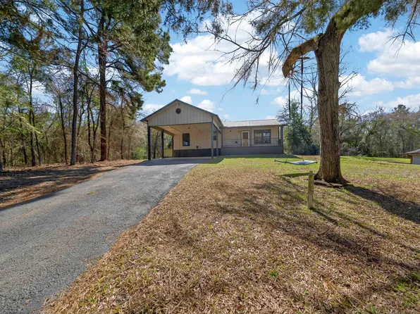 20847 Lakeview Dr, Flint, TX 75762