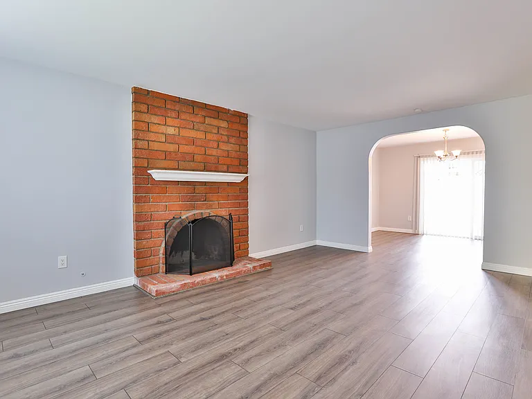 309 W Kelly Ave #A — Photo 5