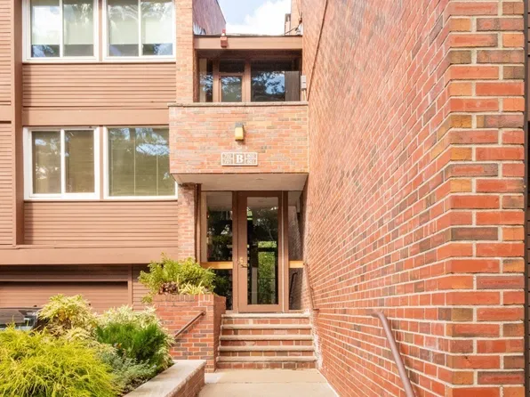 241 Perkins St Unit B802, Jamaica Plain, MA 02130