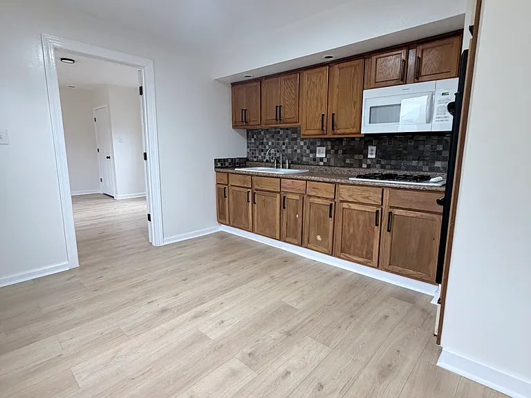 20 Calvin St — Photo 10