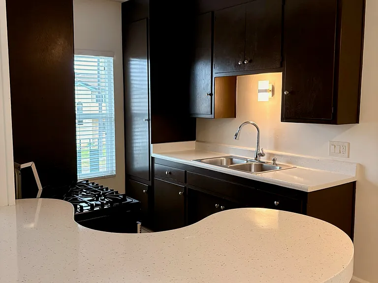 4165 Monroe Ave #4 — Photo 7