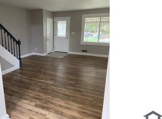 712 Norris Ln, Essex, MD 21221