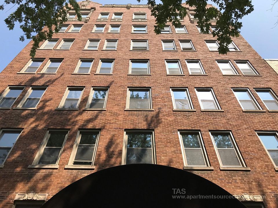 1st image of 940 W Winona St #Eight