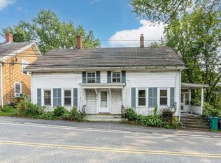8 Lincoln St, Millville, MA 01529