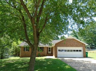 308 Radio Rd, Charlotte, NC 28216