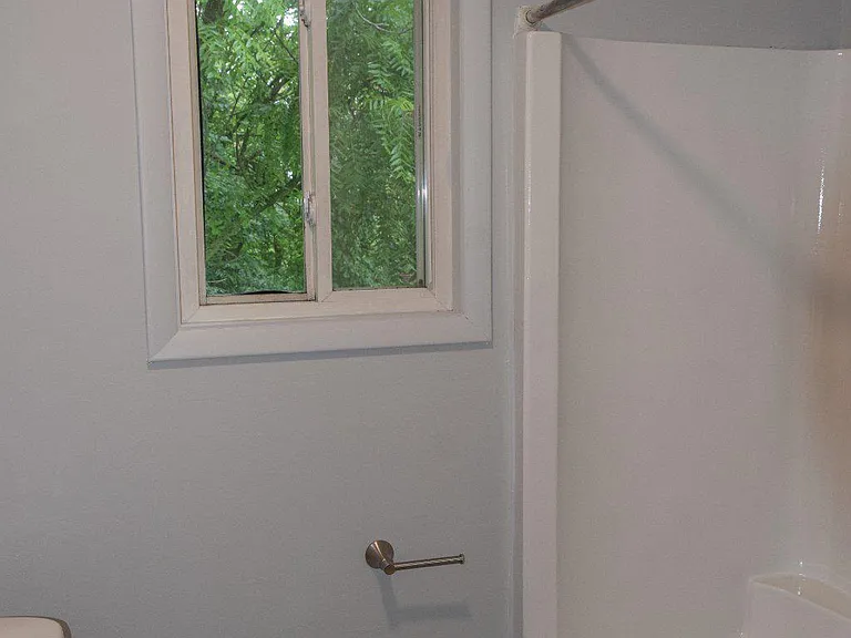 901 Laurel St #1 — Photo 10