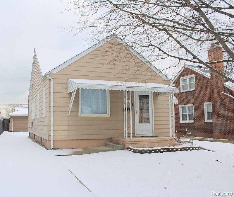 1st image of 3031 23rd St