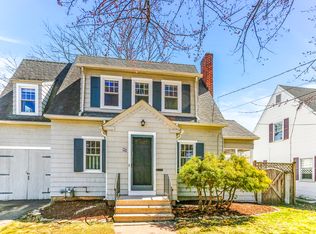 82 Grove St, West Hartford, CT 06110